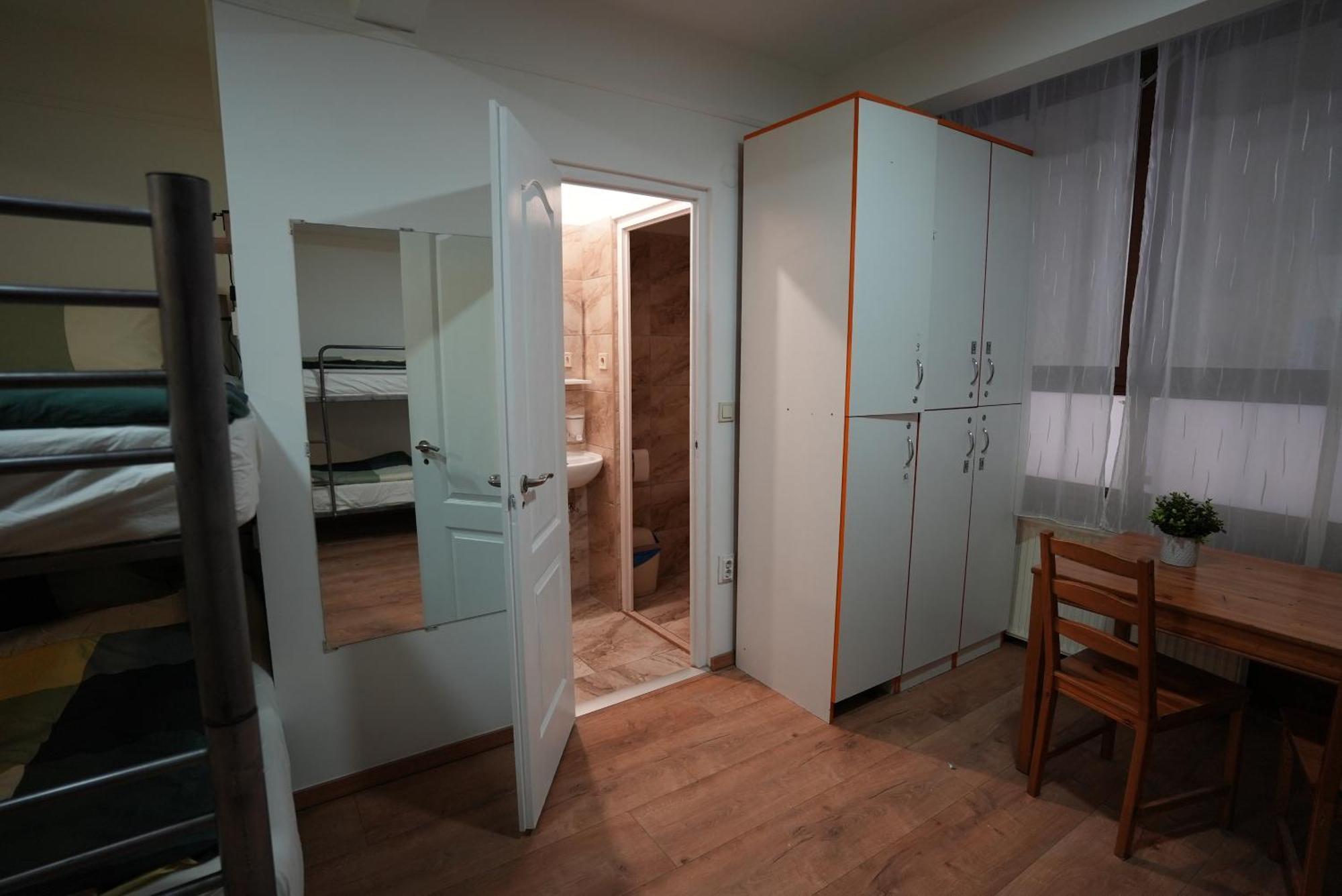 Auberge de jeunesse Center Hostel&guest House *