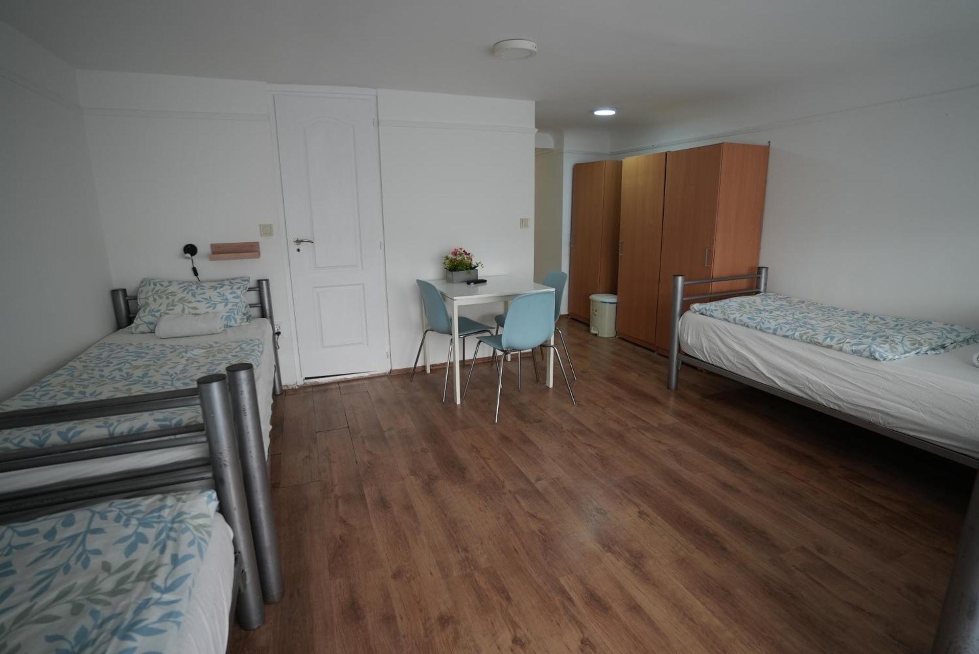 Auberge de jeunesse Center Hostel&guest House *